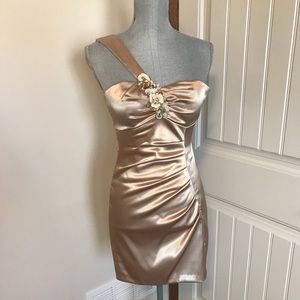 Sleek Gold One Shoulder Dress